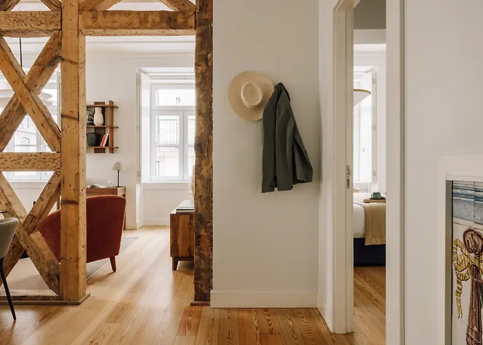 Ando Living - Sao Nicolau House Appart hôtel Lisboa
