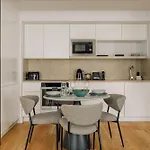 Ando Living - Sao Nicolau House Ξενοδοχείο με διαμερίσματα 4*