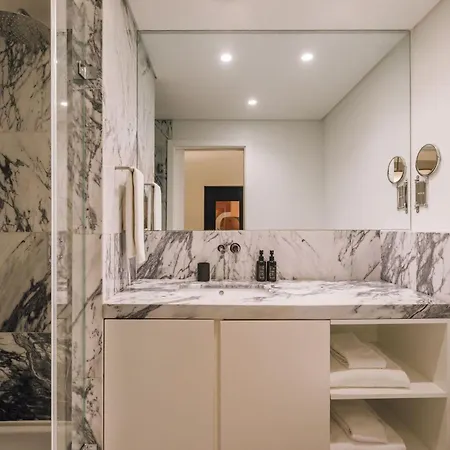 Ando Living - Sao Nicolau House 4* Lizbona