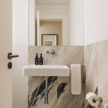 Ando Living - Sao Nicolau House Lägenhetshotell Lisboa