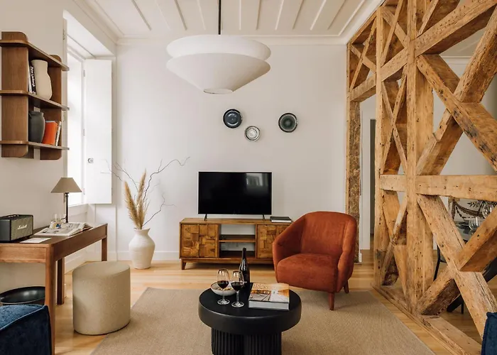Ando Living - Sao Nicolau House Aparthotel