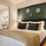 Ando Living - Sao Nicolau House Aparthotel Lisbon
