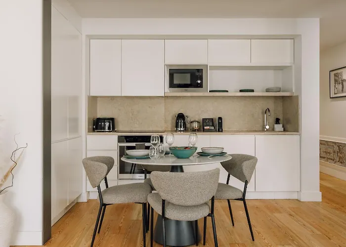 Ando Living - Sao Nicolau House Aparthotel 4*